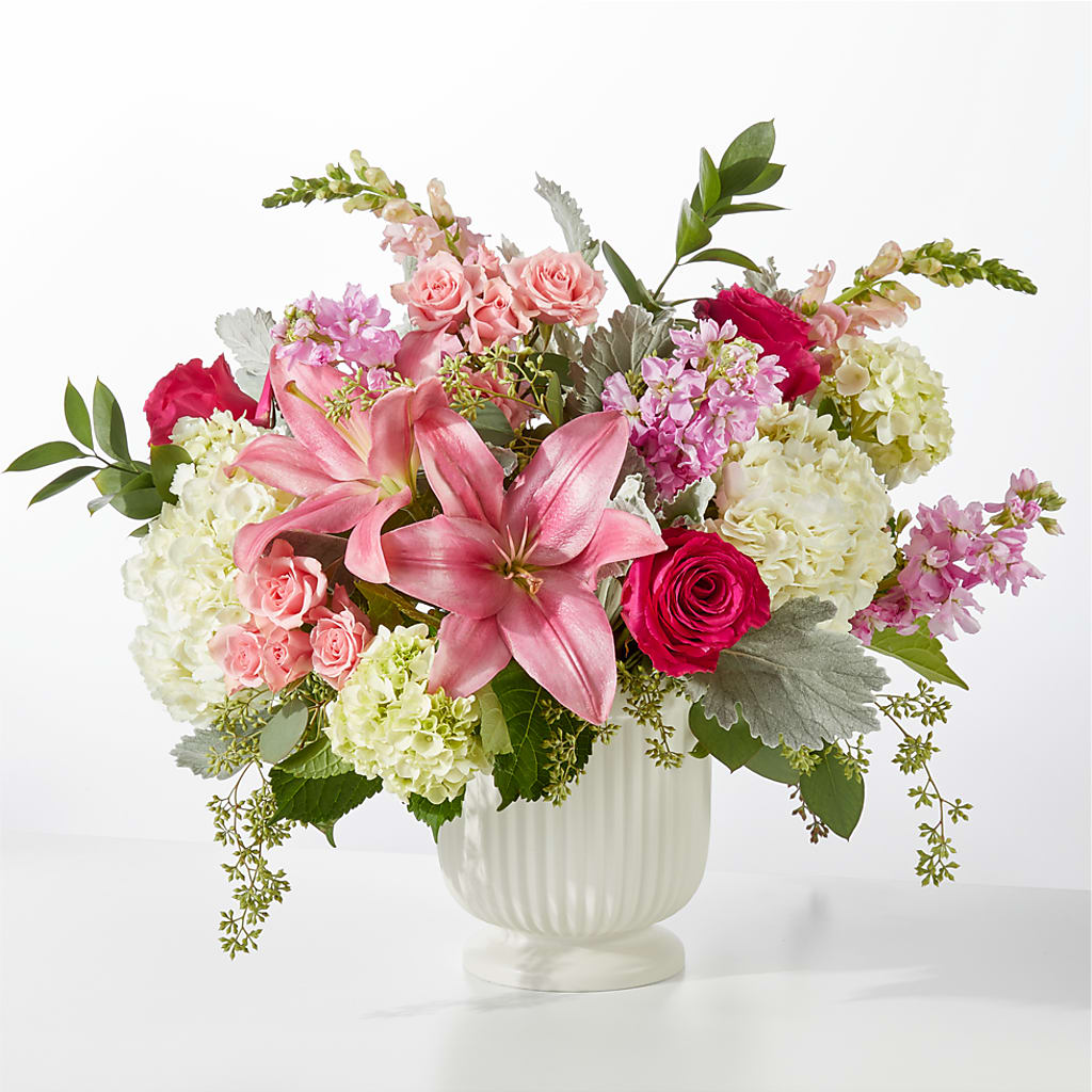 Antique Shopping Bouquet – Exquisite Flowers, Freeport FL