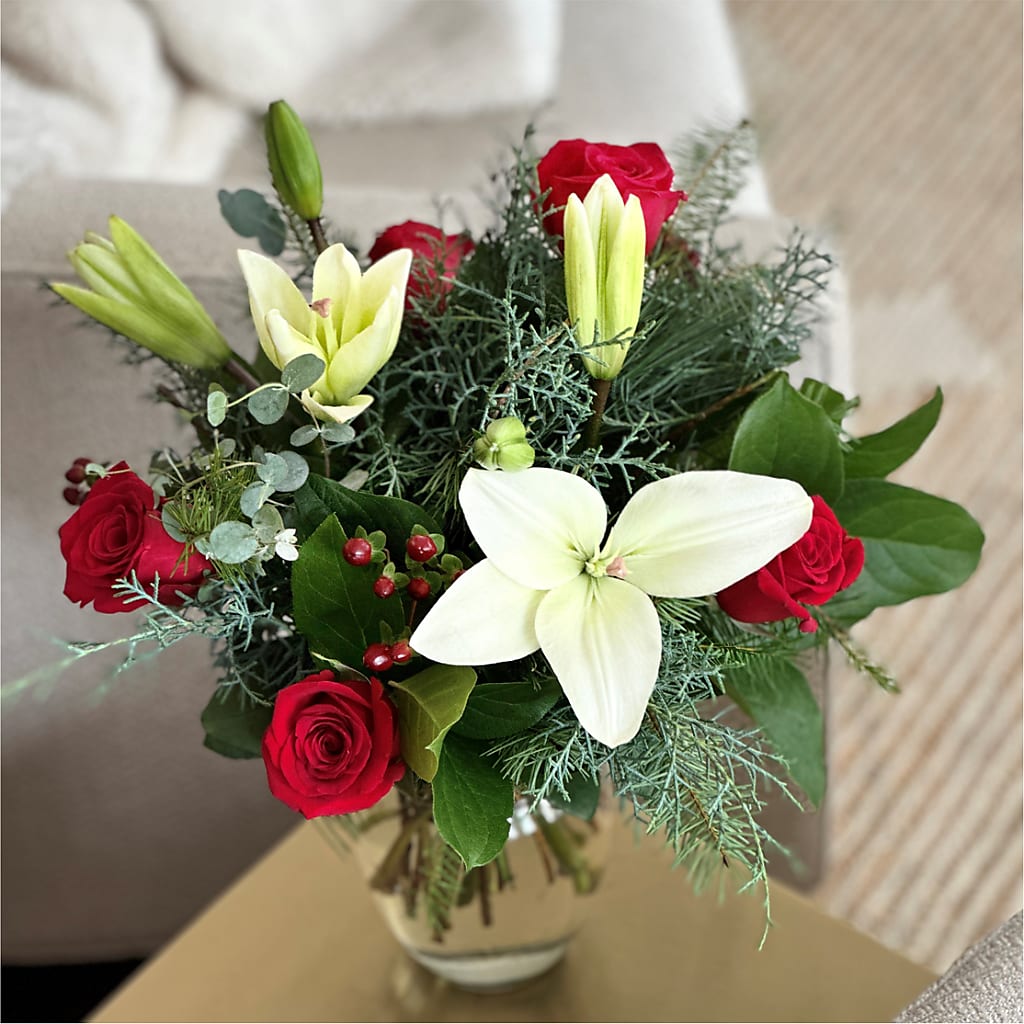 Glittering Lights Bouquet – Exquisite Flowers, Freeport FL