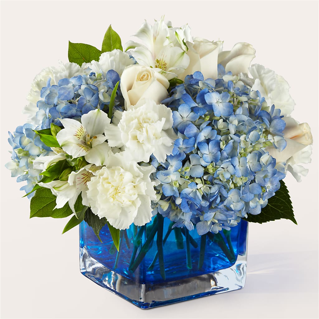 Soothing Waters Bouquet – Exquisite Flowers, Freeport FL