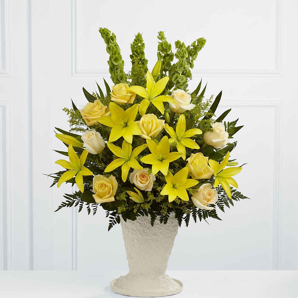 Golden Memories Arrangement – Exquisite Flowers, Freeport FL