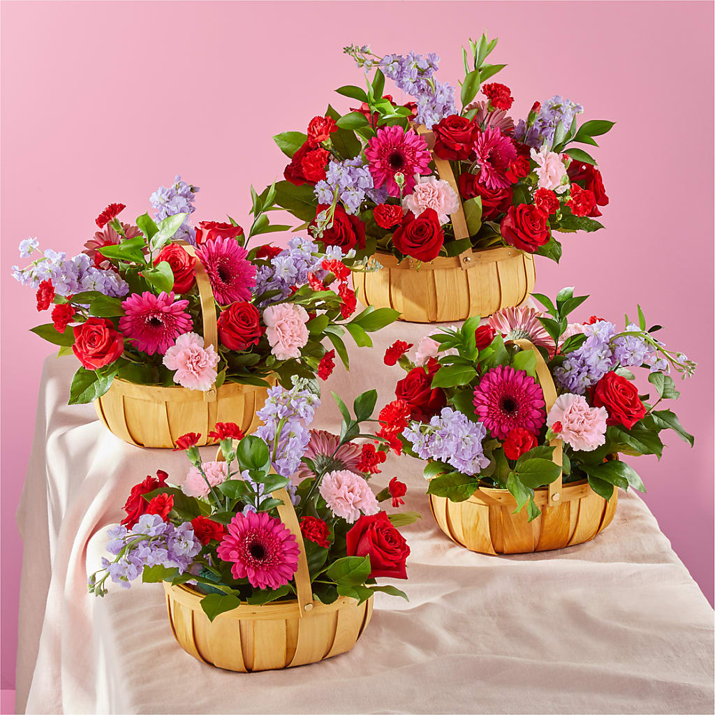 Pink Picnic Basket – Exquisite Flowers, Freeport FL