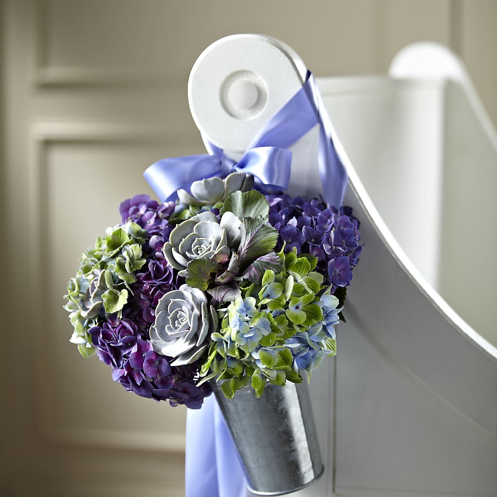 Declaration Pew Décor – Exquisite Flowers, Freeport FL