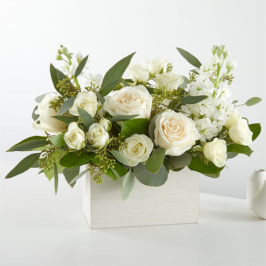 Fresh Linen Box Bouquet –  Exquisite Flowers, Freeport FL
