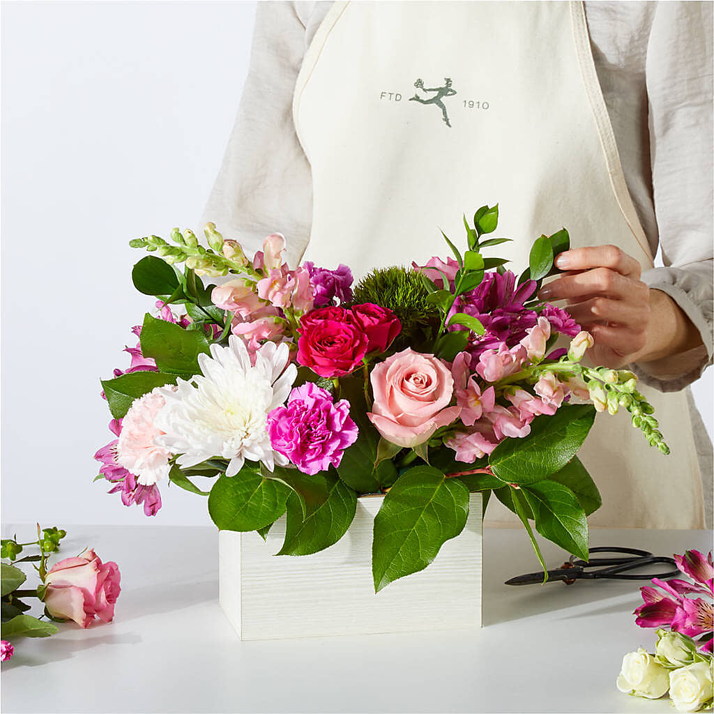 Sweetberry Box – A Florist Original –  Exquisite Flowers, Freeport FL