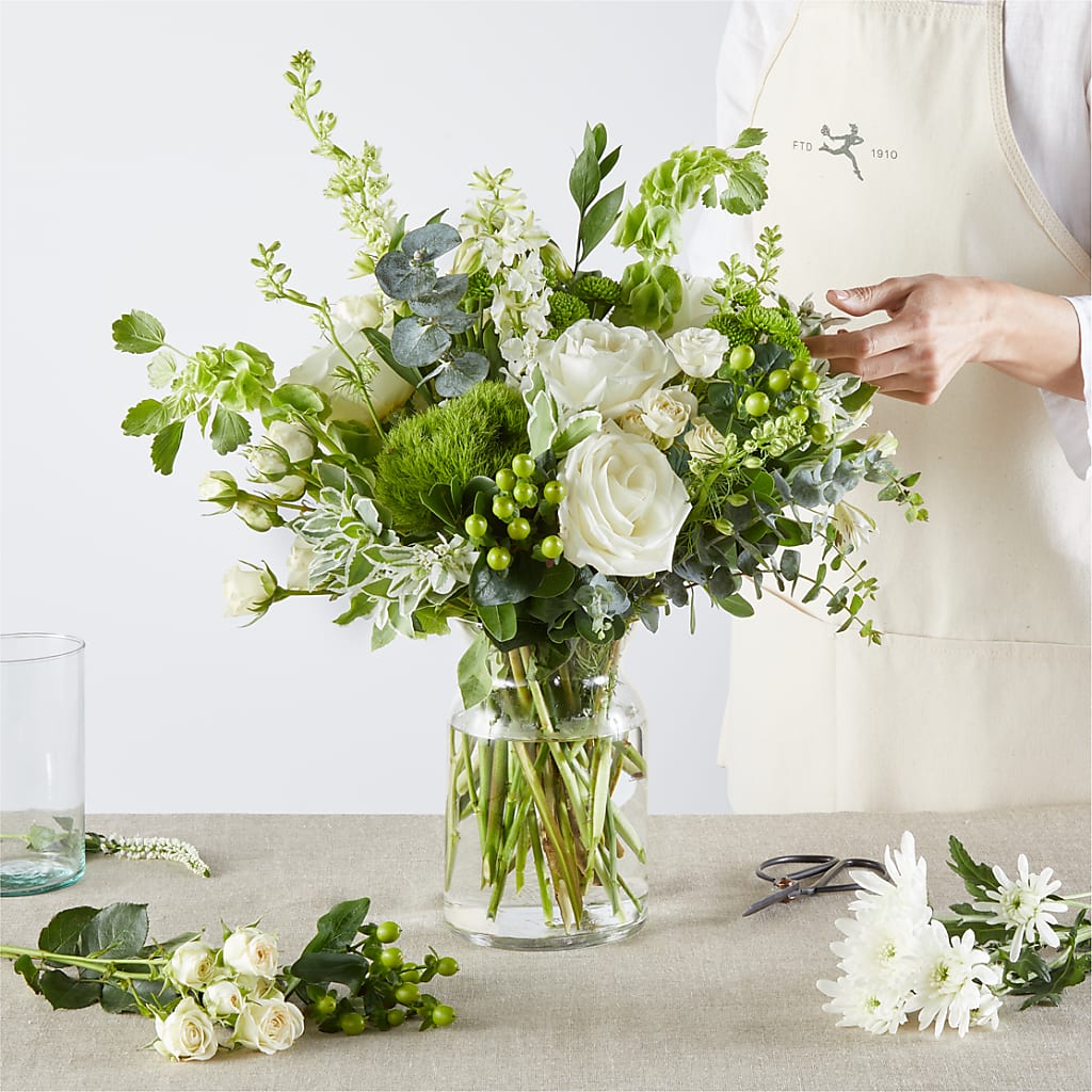 Irish Garden - A Florist Original –  Exquisite Flowers, Freeport FL