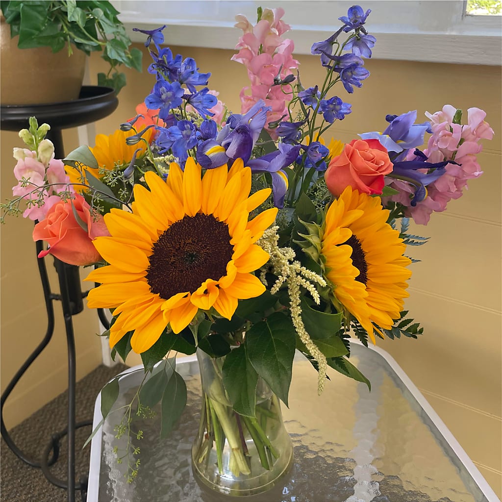 Rays of Life Bouquet –  Exquisite Flowers, Freeport FL
