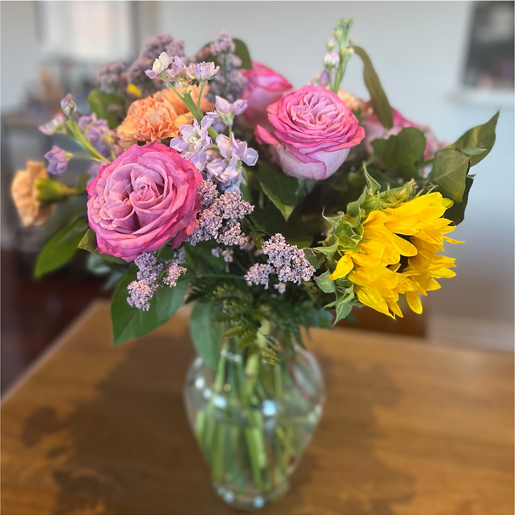 Yellow Brick Road Bouquet –  Exquisite Flowers, Freeport FL