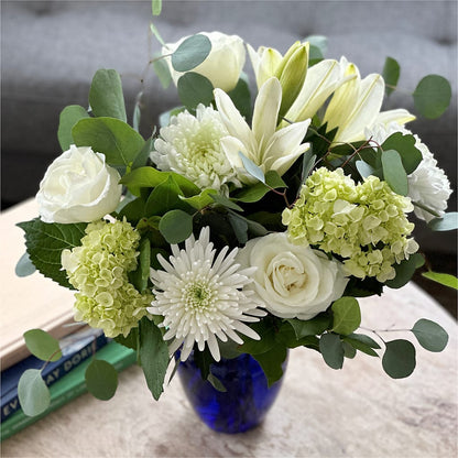 Snowy Dreams Bouquet –  Exquisite Flowers, Freeport FL