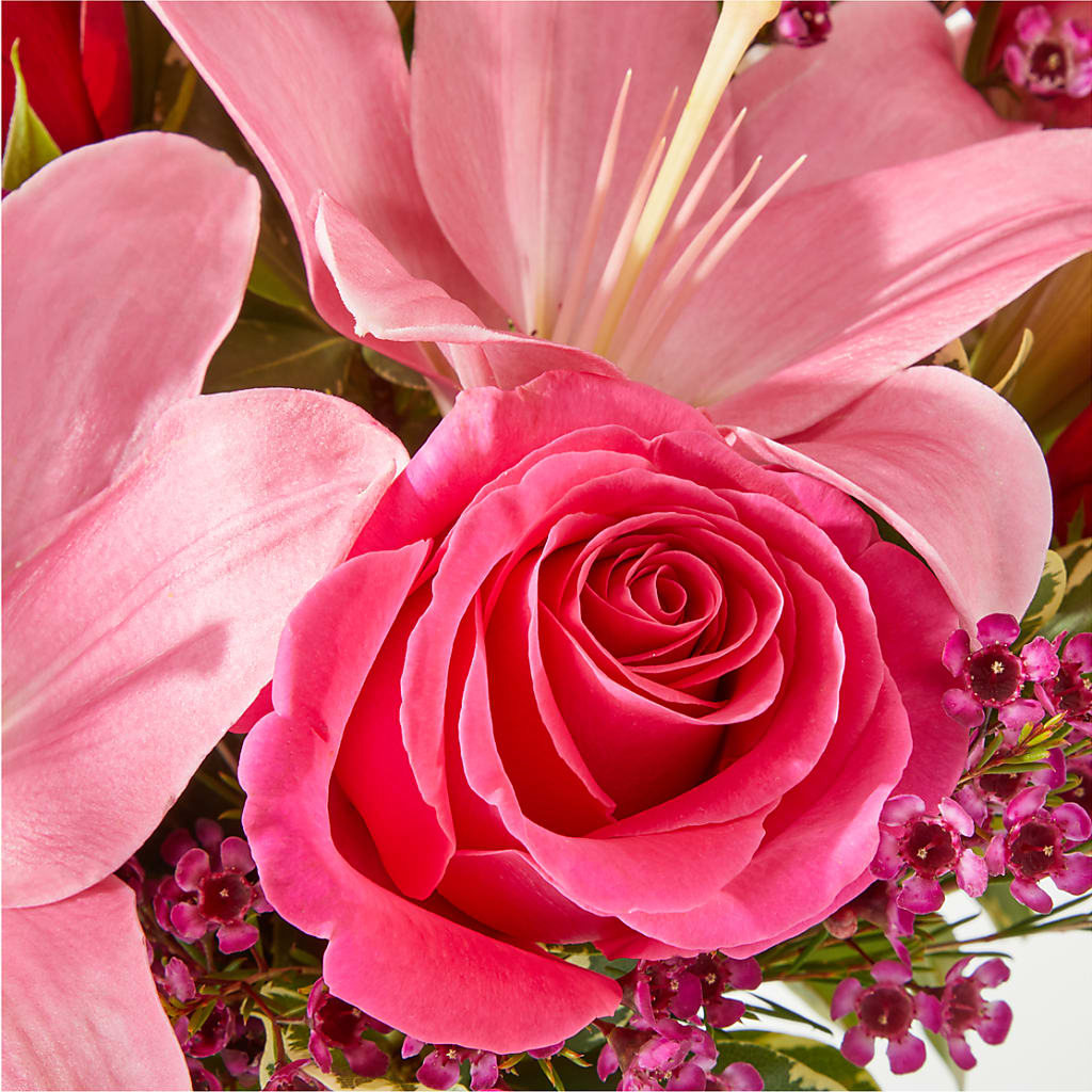 Lucky in Love Bouquet –  Exquisite Flowers, Freeport FL
